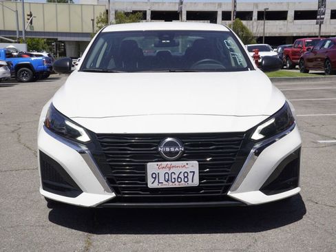 Used 2024 Nissan Altima 2.5 S FWD image 6