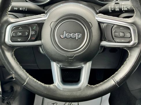 Used 2021 Jeep Wrangler Unlimited Sahara w/ Uconnect 4C Nav & Sound Group AWD/4WD image 21