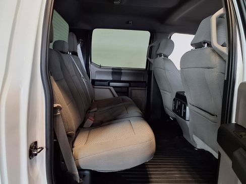 Used 2018 Ford F150 XLT w/ Trailer Tow Package image 10