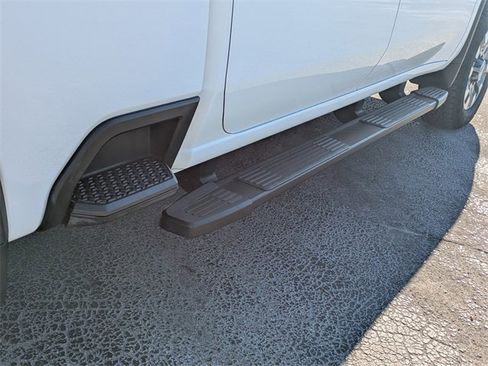 Used 2024 Chevrolet Silverado 2500 Custom w/ Custom Value Package image 15