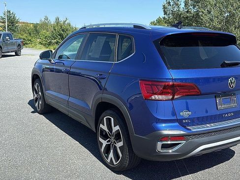 Used 2022 Volkswagen Taos SEL AWD/4WD image 9