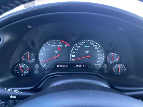 Used 2002 Chevrolet Corvette Convertible w/ Preferred Equipment Group2 image 11