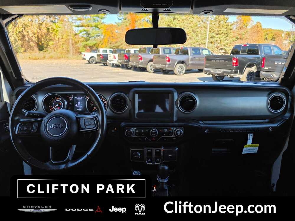 Used 2022 Jeep Wrangler Sport AWD/4WD image 17