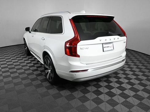 Used 2022 Volvo XC90 T6 Inscription w/ Lounge Package AWD/4WD image 4