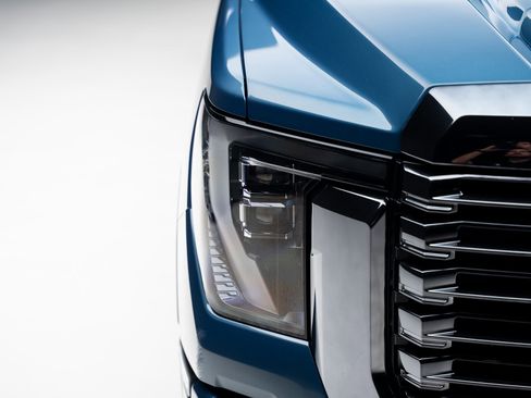 Used 2024 GMC Sierra 2500 Denali Ultimate w/ LPO, GMC Protection Package image 11