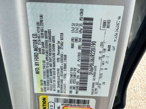 Used 2018 Ford Fusion SE FWD image 4