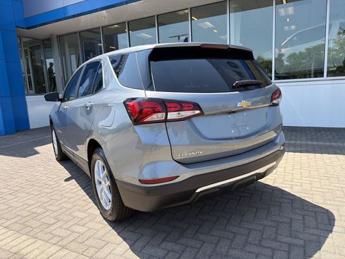 Used 2023 Chevrolet Equinox LT FWD image 3