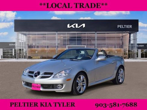 Used 2010 Mercedes-Benz SLK 300 image 3