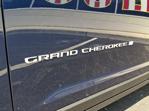 New 2026 Jeep Grand Cherokee Limited AWD/4WD image 19