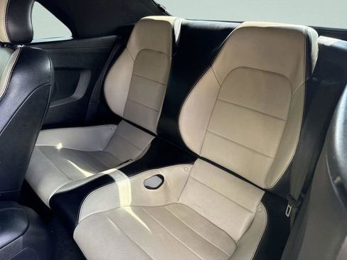 Used 2020 Ford Mustang Premium image 27