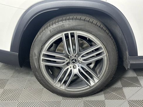 Certified 2024 Mercedes-Benz GLS 450 4MATIC image 19