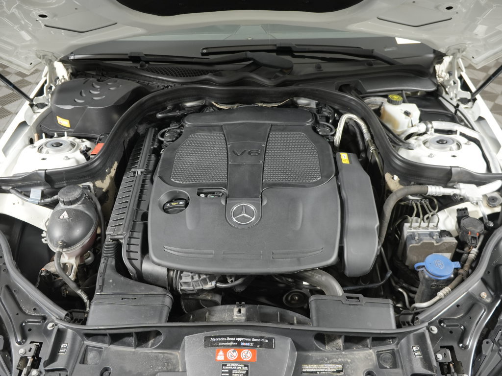 Used 2014 Mercedes-Benz E 350 4MATIC Sedan image 39
