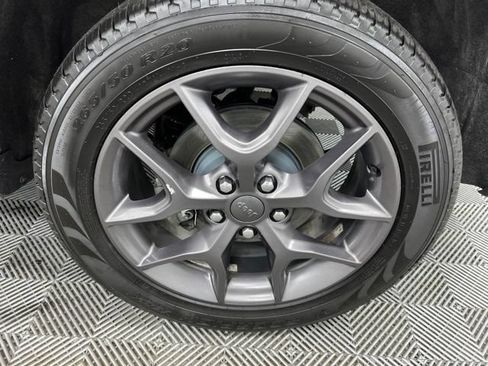 Used 2021 Jeep Grand Cherokee Limited w/ Quick Order Package 28K 80th AWD/4WD image 10