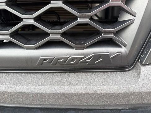 Used 2023 Nissan Titan PRO-4X w/ Pro-4x Convenience Package AWD/4WD image 11