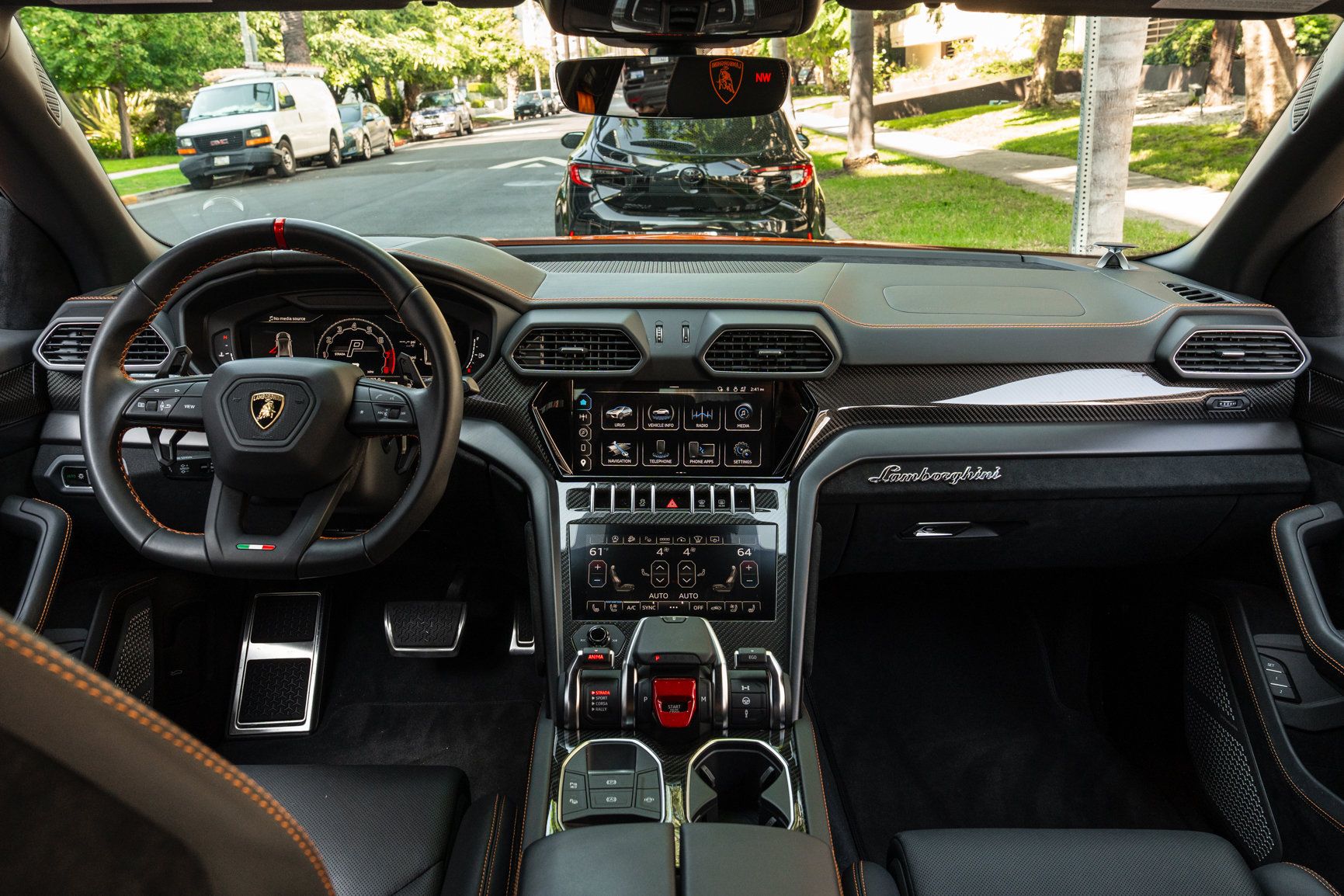 Used 2024 Lamborghini Urus Performante AWD/4WD image 7