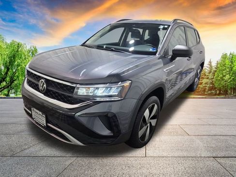 Certified 2024 Volkswagen Taos S image 8