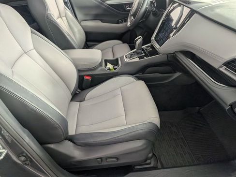 Used 2025 Subaru Outback Limited AWD/4WD image 34