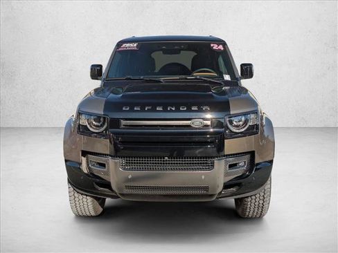 Certified 2024 Land Rover Defender 110 X image 2