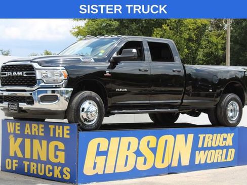 Used 2024 RAM 3500 Big Horn AWD/4WD image 1