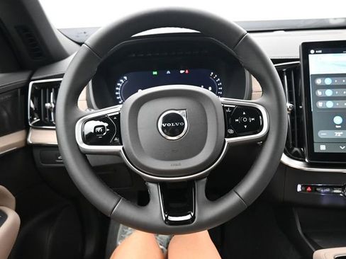 New 2026 Volvo XC90 B6 Ultra w/ Protection Package image 24