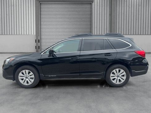 Used 2018 Subaru Outback 2.5i Premium AWD/4WD image 30