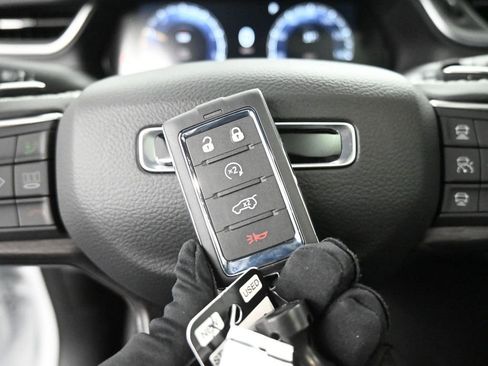 New 2025 Jeep Grand Cherokee Limited w/ Trailer Tow Package image 36