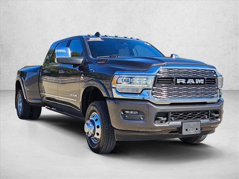 Used 2024 RAM 3500 Limited image 3