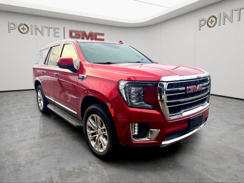 Used 2023 GMC Yukon SLT AWD/4WD image 1