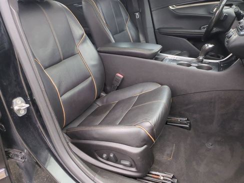 Used 2018 Chevrolet Impala Premier w/ Premier Convenience Package image 21