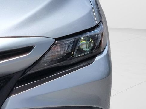 Used 2023 Toyota Camry SE w/ Convenience Package FWD image 25