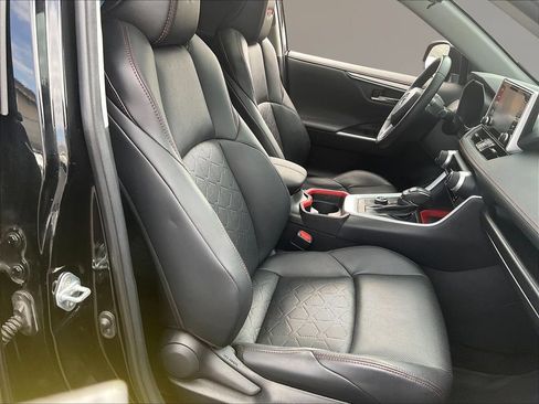 Used 2021 Toyota RAV4 TRD Off-Road w/ TRD Off-Road Weather Package AWD/4WD image 29