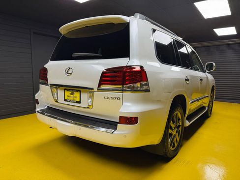 Used 2013 Lexus LX 570 4WD image 6