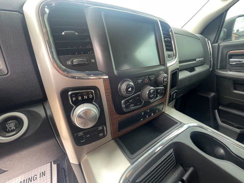 Used 2016 RAM 1500 Laramie w/ Convenience Group AWD/4WD image 23