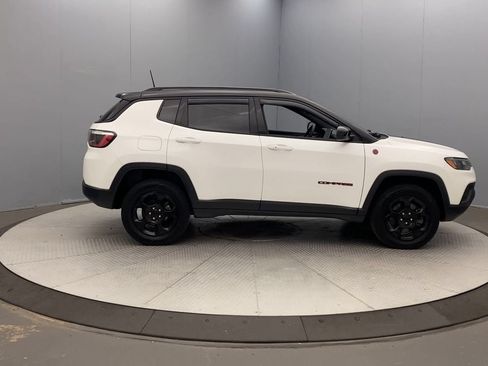 Used 2023 Jeep Compass Trailhawk w/ Trailhawk Convenience Group AWD/4WD image 6