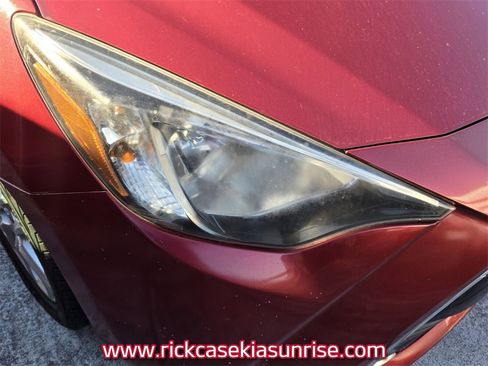 Used 2018 Toyota Yaris iA image 11