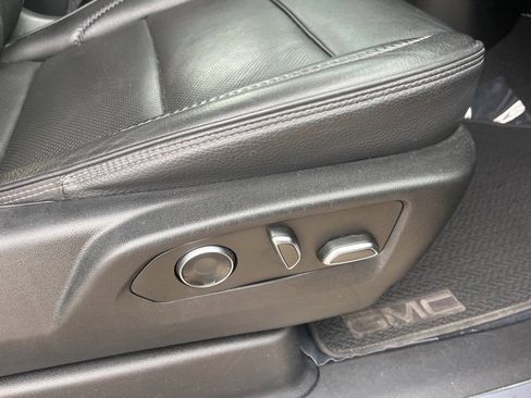 Used 2023 GMC Yukon XL Denali image 62