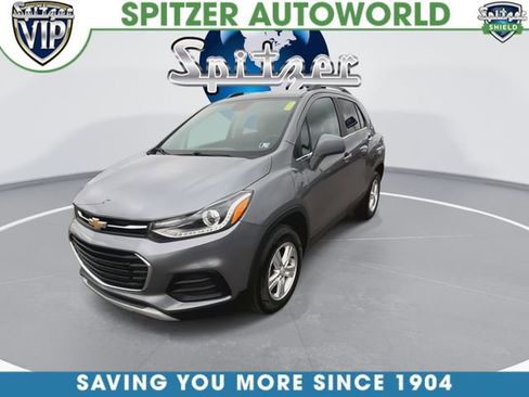 Used 2019 Chevrolet Trax LT w/ LT Convenience Package image 4