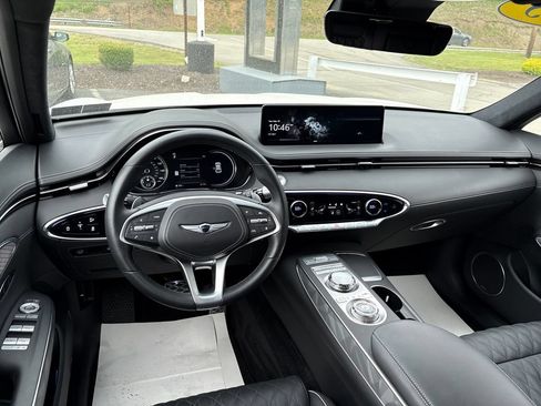 Used 2025 Genesis GV70 3.5T Sport w/ Sport Advanced Package AWD/4WD image 11