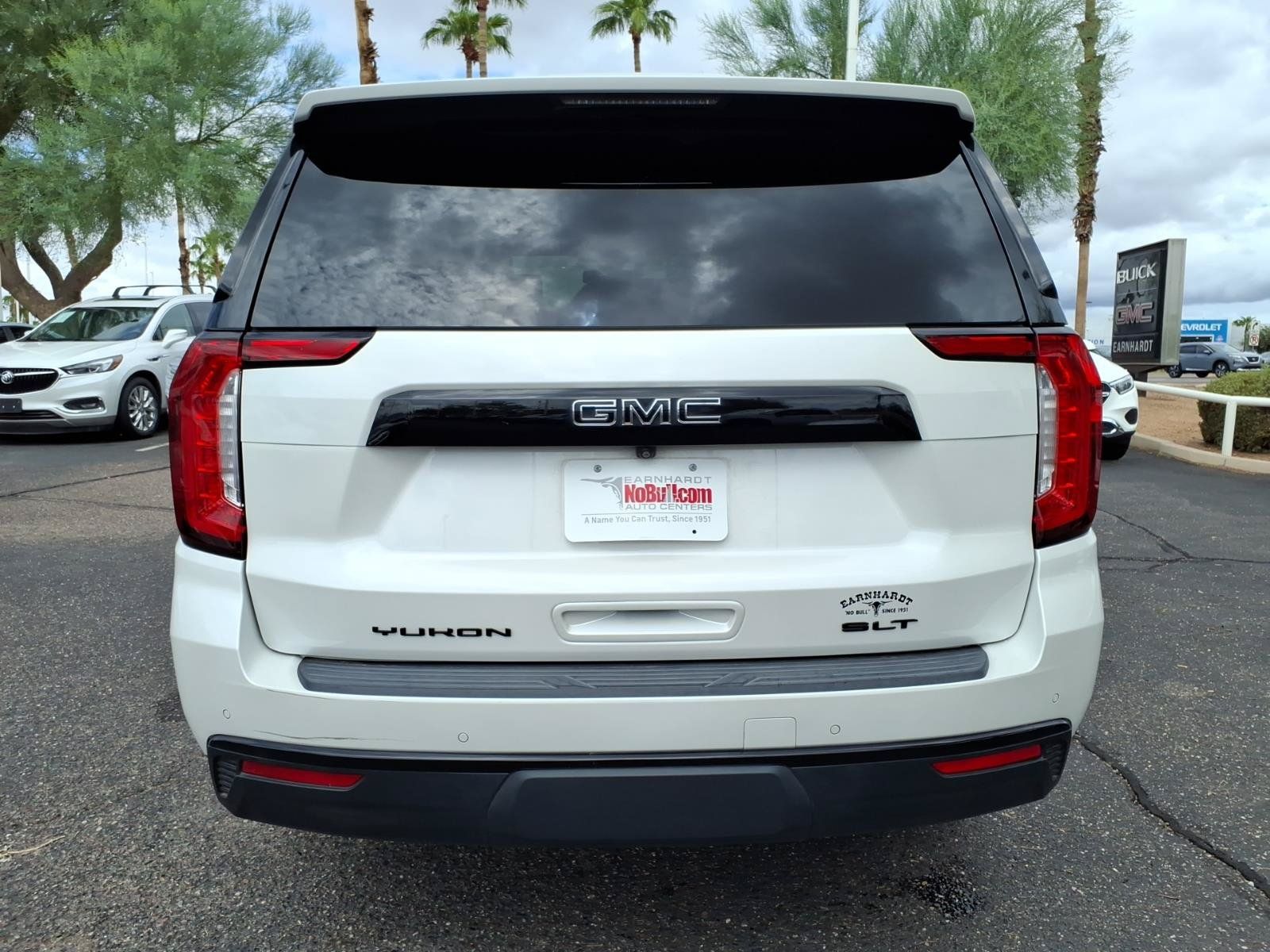 Used 2021 GMC Yukon SLT w/ SLT Luxury Plus Package AWD/4WD image 6