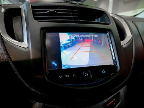 Used 2015 Chevrolet Trax LT w/ LT Sun and Sound Package AWD/4WD image 35