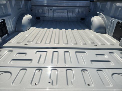 New 2025 Ford F150 Lariat w/ Equipment Group 501A Mid image 21