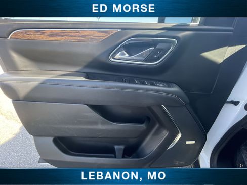 Used 2023 Chevrolet Suburban Premier image 22