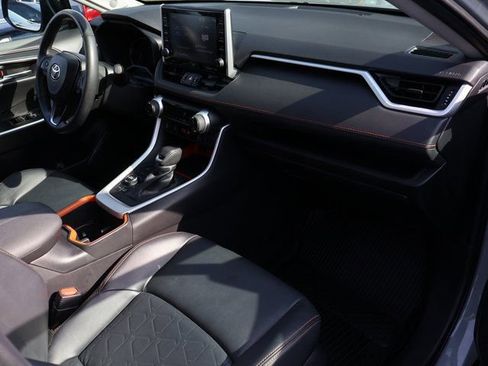 Used 2022 Toyota RAV4 Adventure w/ Convenience Package image 9