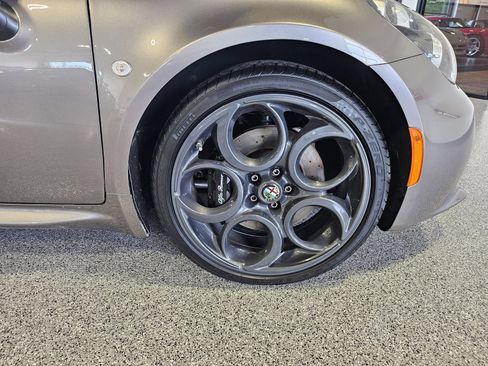 Used 2016 Alfa Romeo 4C Coupe w/ Convenience Group - Coupe RWD image 11