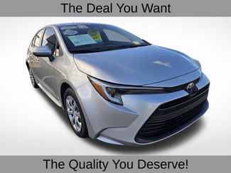 Used 2023 Toyota Corolla LE video 1
