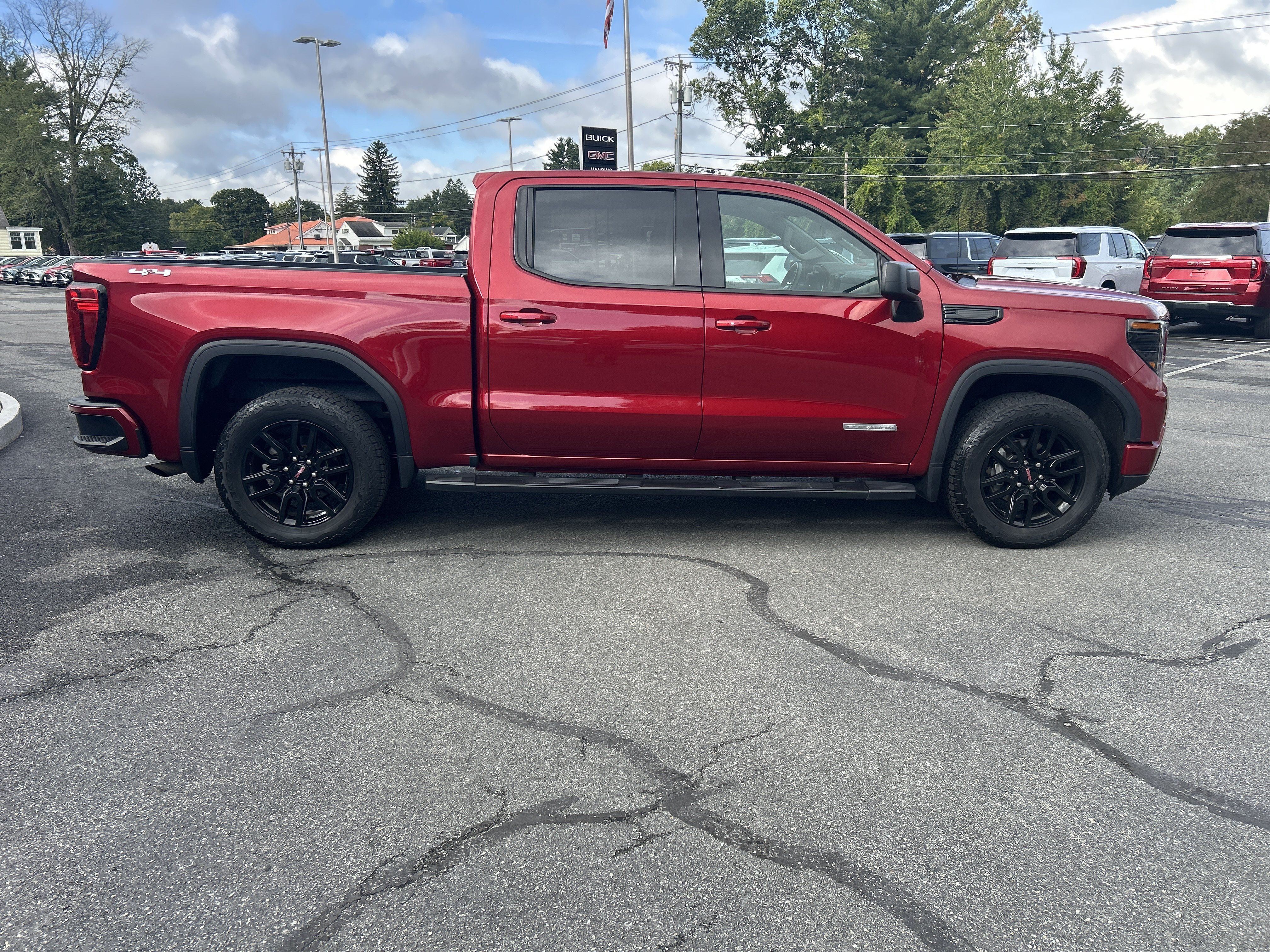 Used 2022 GMC Sierra 1500 Elevation AWD/4WD image 15