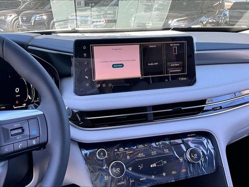 New 2026 INFINITI QX60 Luxe image 11