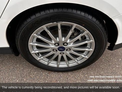 Used 2016 Ford Focus Electric Hatchback FWD image 15