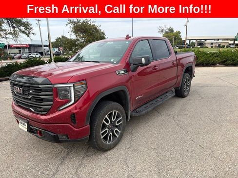Used 2025 GMC Sierra 1500 AT4 w/ AT4 Premium Package AWD/4WD image 3