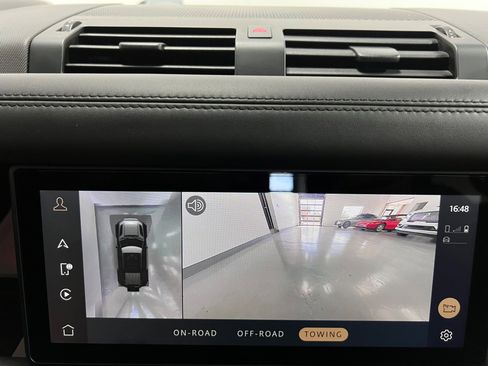 Used 2020 Land Rover Defender 110 HSE image 40